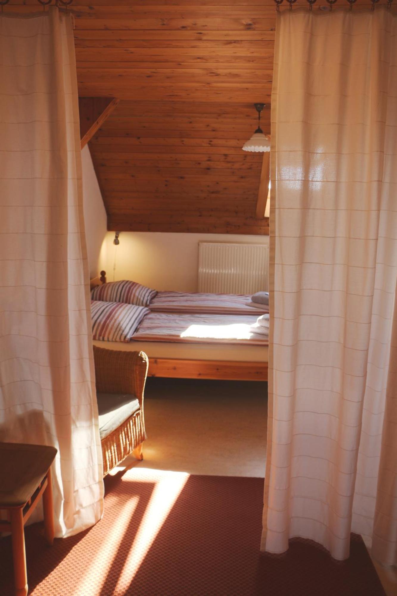 Bio Archehof Zachhiesen - Stay & Relax Seekirchen am Wallersee Room photo